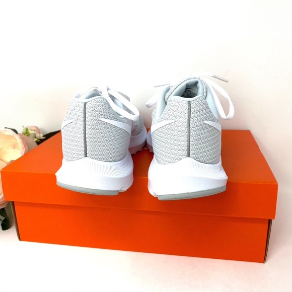 Nike Run Swift Pure Platinum White Canvas W - Picture 2 of 9